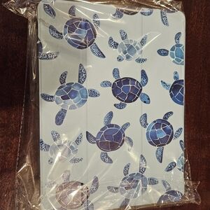 Blue Sea Turtle iPad Case 10.2"